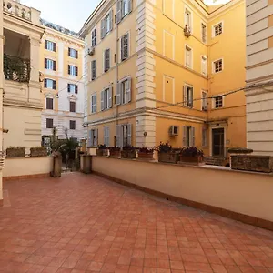 Apartamento Borgognoni, Roma
